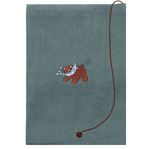 #コンサイス 読書関連小物 布のブックカバー熊と鮭 文庫 アオ SBC038-02