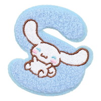 #ティーズファクトリー(国内販売のみ） ステッカー サンリオモコモコイニシャル刺繍ステッカー  シナモロール／Ｓ SR-5541921CS