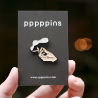 #moments(国内販売のみ・モールサイトでの販売不可） ピンズ ピンズ（pppppins） 受け部分凹：ラバー O SMOKING HAND PPP002-O