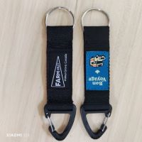 #moments(国内販売のみ・モールサイトでの販売不可） キーホルダー カラビナ　キーチェーン（Ｂｏｎ　Ｖｏｙａｇｅ） 三角カラビナ F MFH045-F